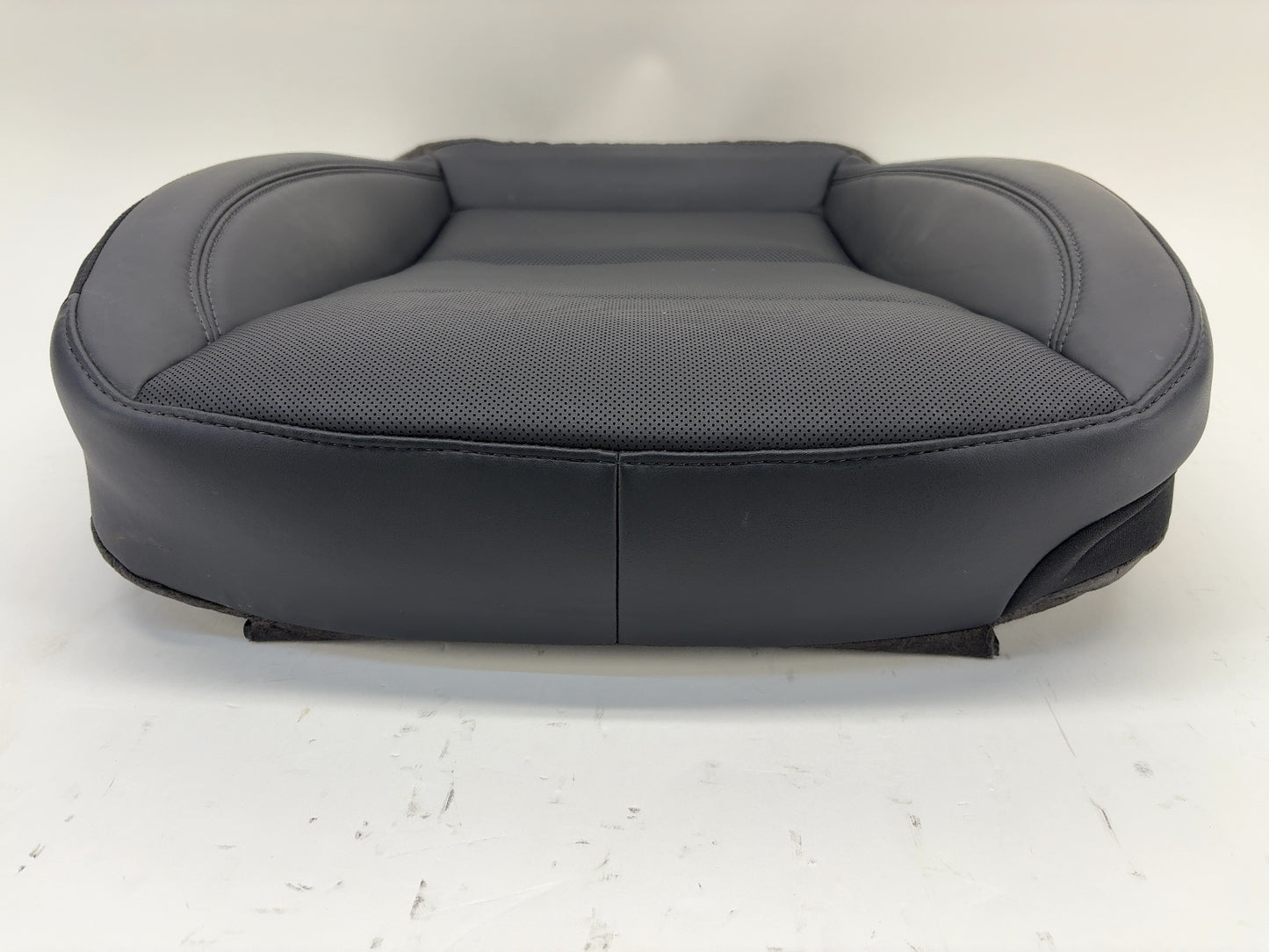 2025 Tesla Model 3 Highland Front Left Lower Seat Cushion 2048708-01-C