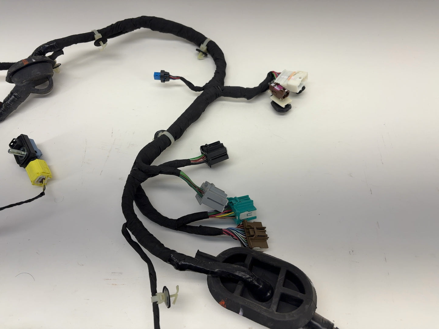 2023 Rivian R1T Front Left Door Harness PT00000558-K
