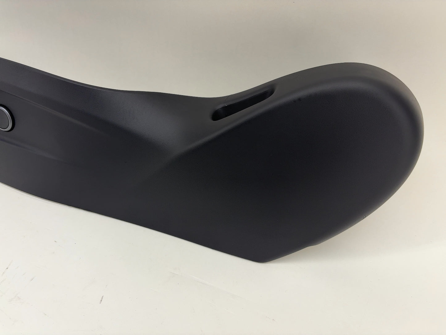 2025 Tesla Model Y Juniper Front Left Seat Trim With Control Switches 2002256-00-D
