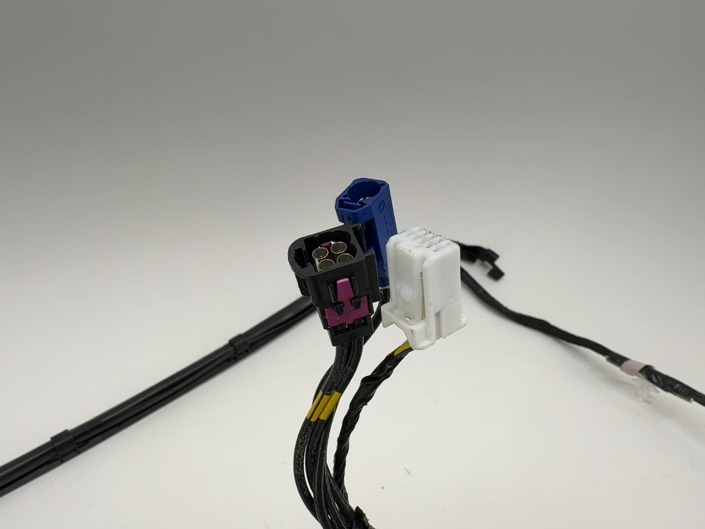 2021 Tesla Model 3 Windshield Harness With Camera 1068787-00-E
