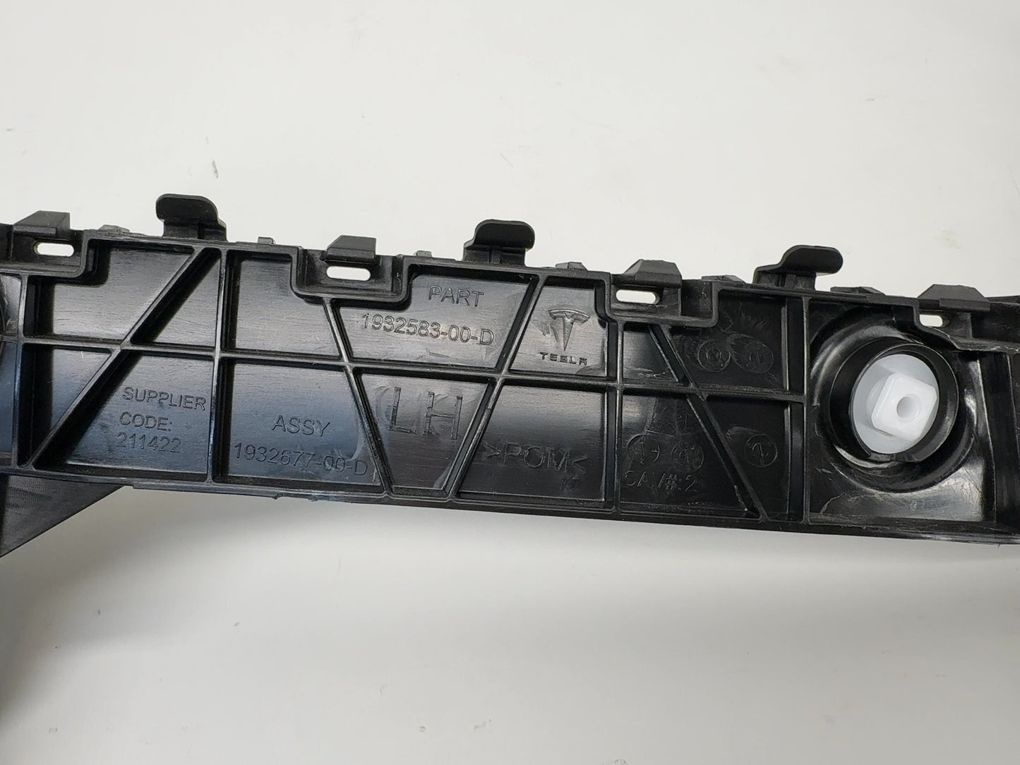 2026 Tesla Model Y Juniper Rear Left Bumper Bracket 1932583-00-D