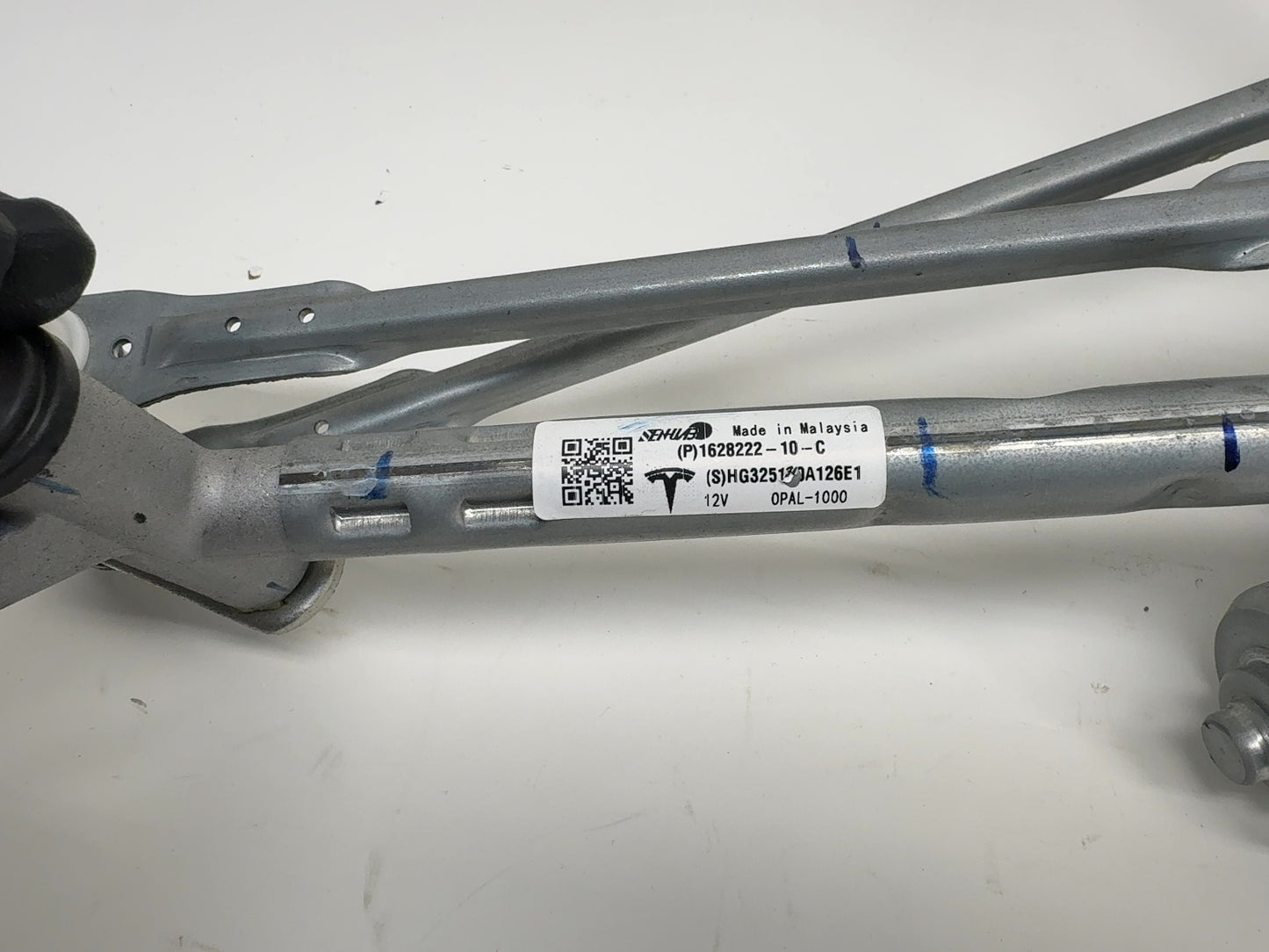2026 Tesla Model Y Juniper Wiper Motor Assembly 1628222-10-C
