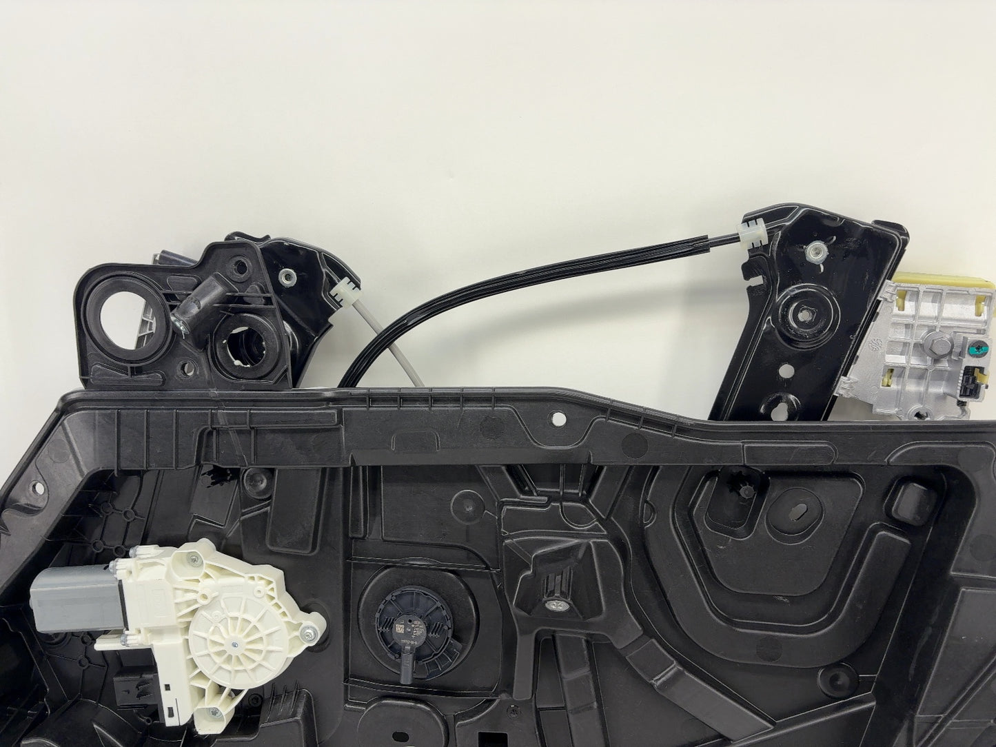 2026 Tesla Model Y Juniper Front Right Window Regulator Assembly 1987313-98-A