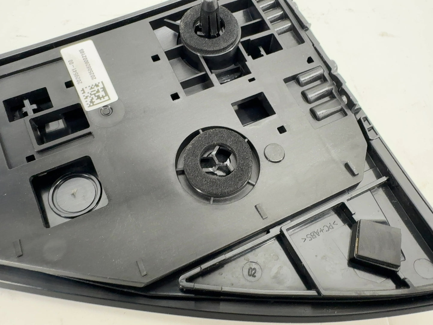 2026 Tesla Model Y Juniper Right Quarter Reflector 2029541-00-A