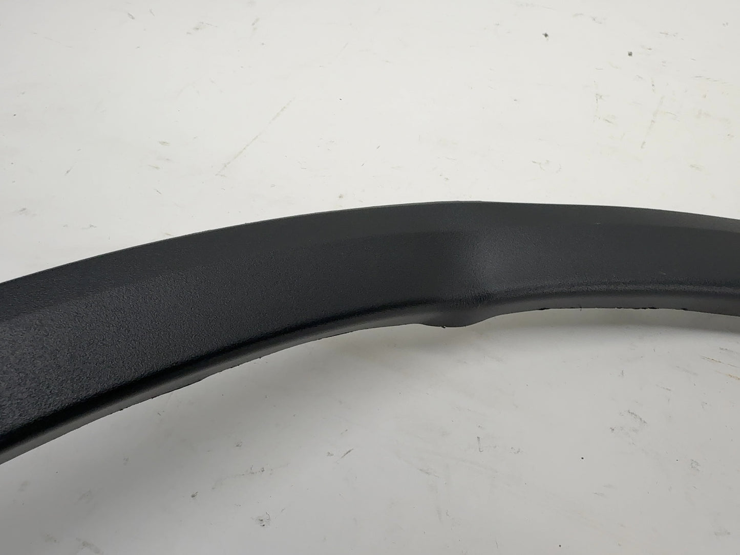 2026 Tesla Model Y Juniper Front Fender Garnish Left 1937597-00-C