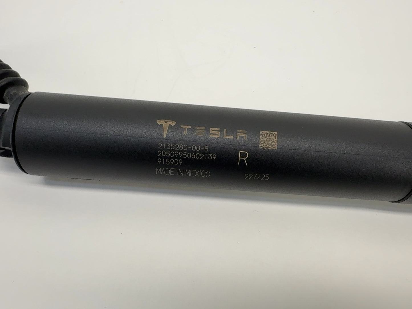 2026 Tesla Model Y Juniper Liftgate Power Strut Right 2135280-00-B
