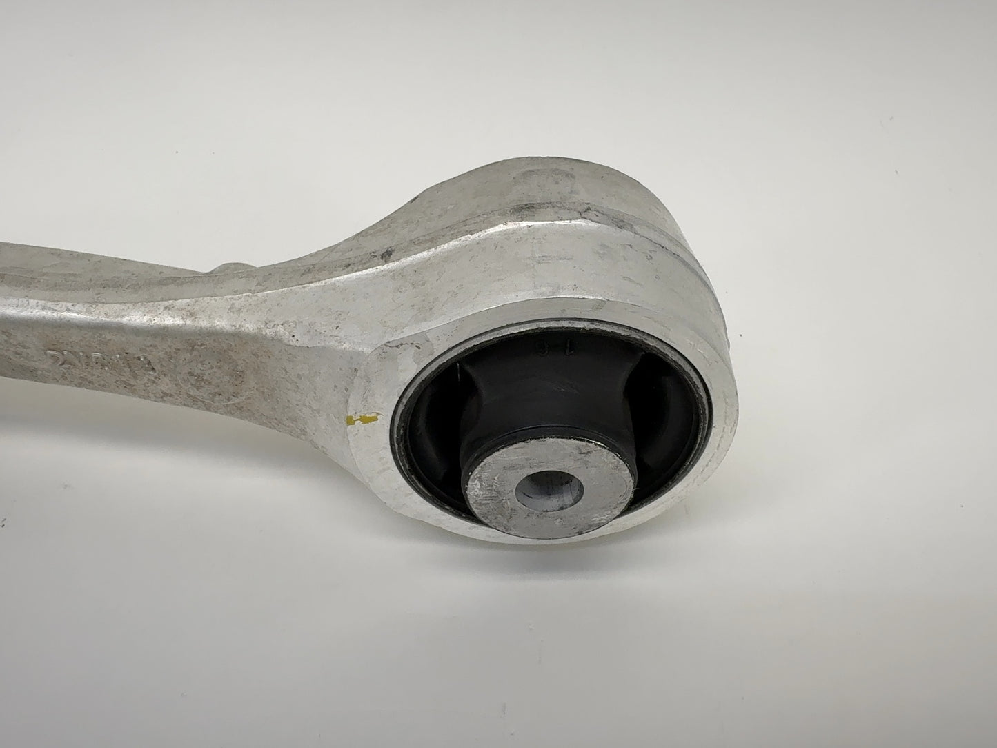 2019 Tesla Model X Front Fore Link Left 1041570-00-B