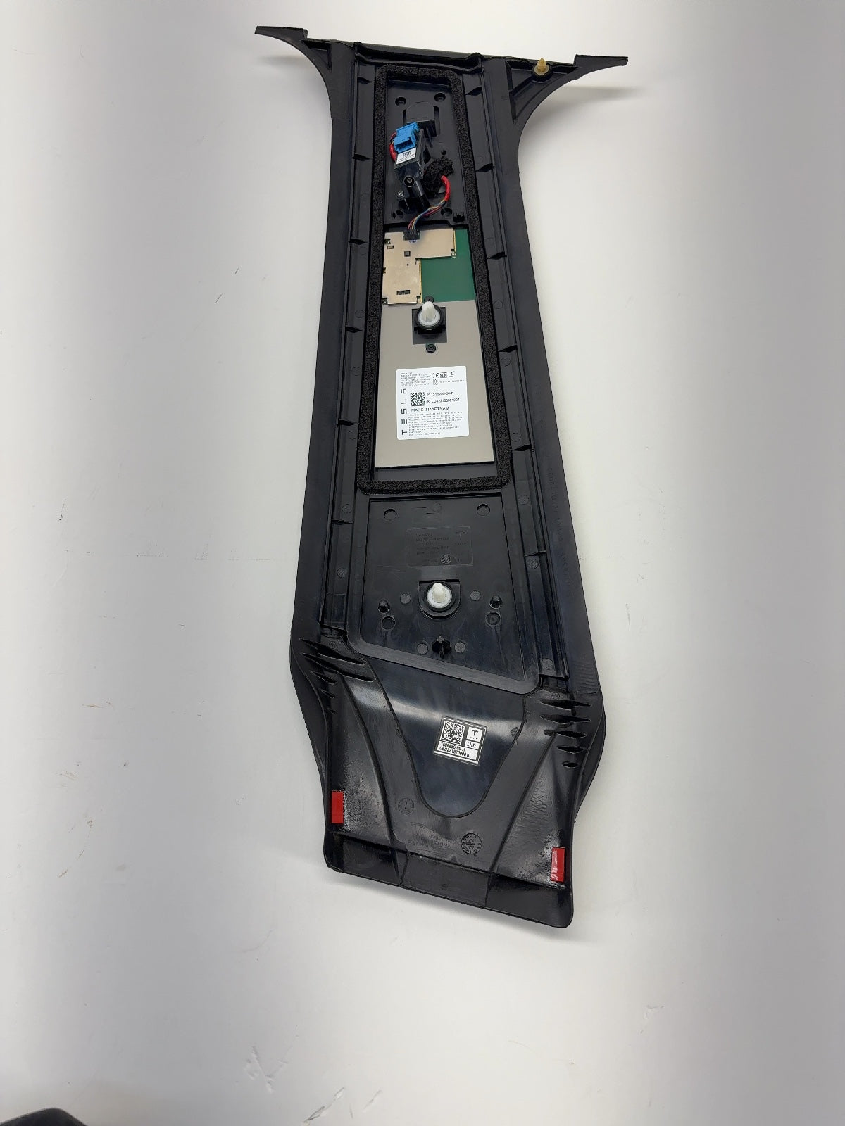 2021-2023 Tesla Model Y B Pillar Glass w Camera Left 1506885-00-H