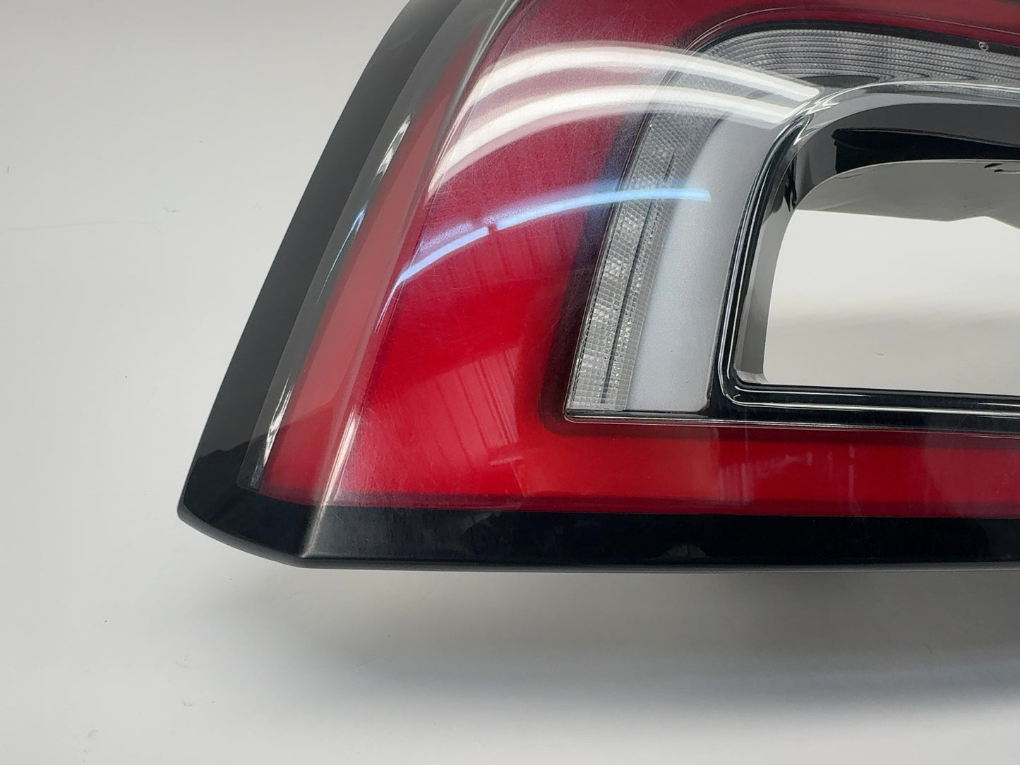 2024-2025 Tesla Model 3 Highland Tail Lamp Liftgate Trunk Left 1691498-00-F