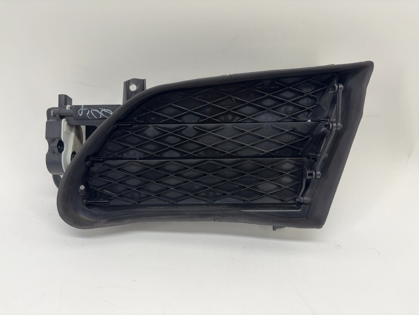2015 Tesla Model S Active Louvre Right 1007269-00-F