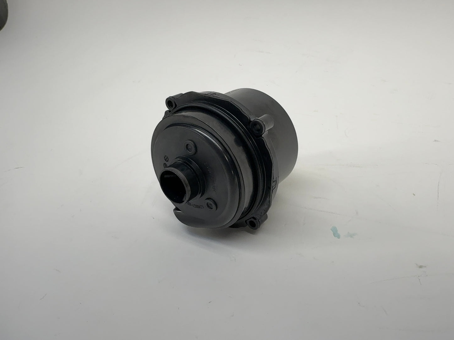 2025 Tesla Model 3 Highland Supermanifold Coolant Pump 1619322-00-C
