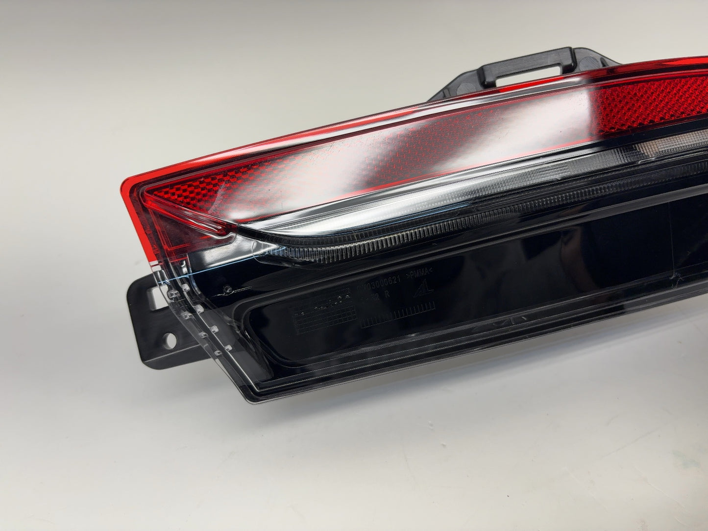 2025 Tesla Model 3 Highland Rear Bumper Right Light 1712514-00-E