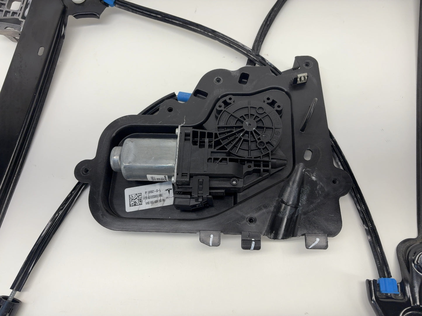 2023 Tesla Model 3 Window Regulator Front Right 1096621-98-L