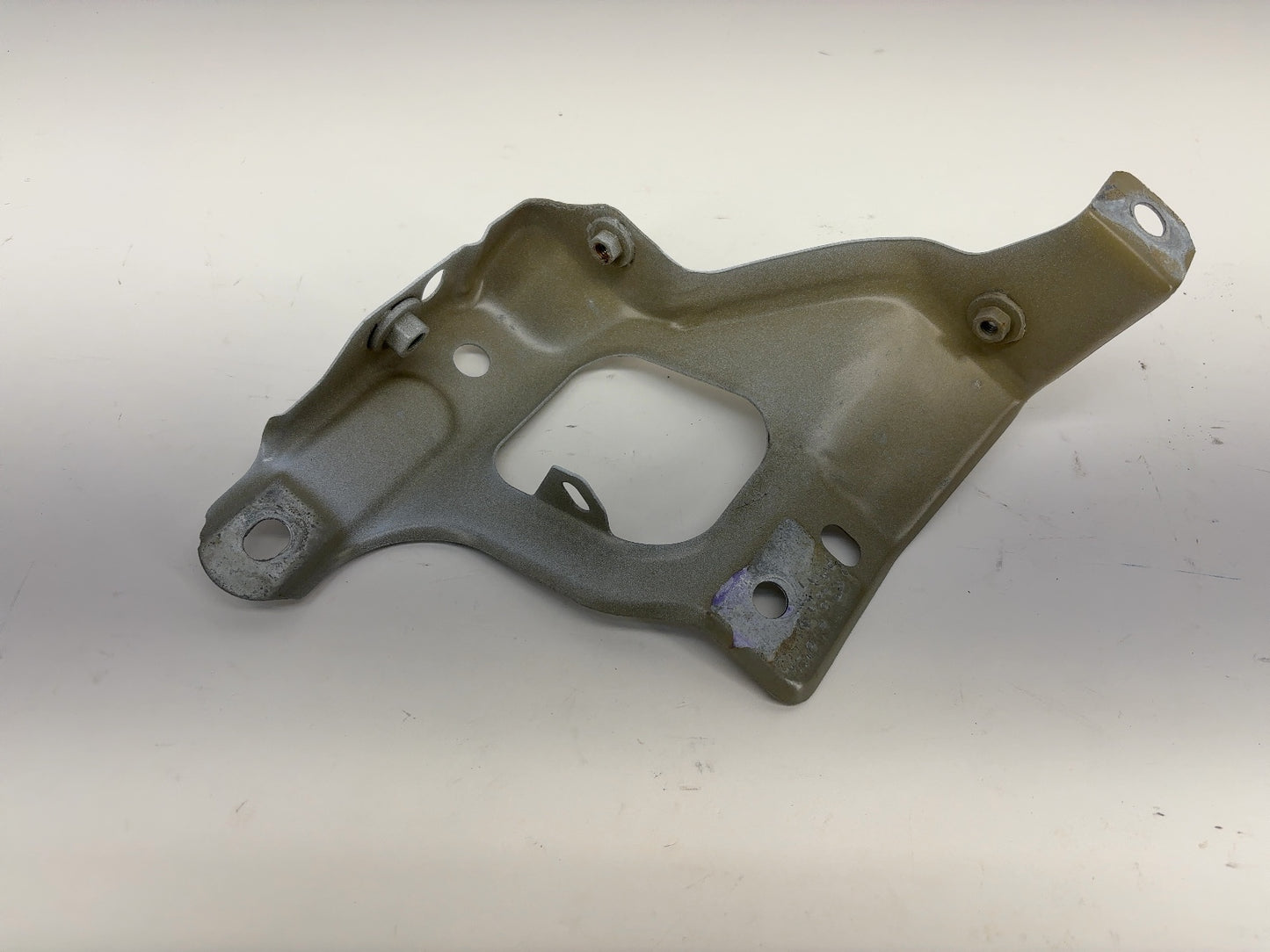 2018 Tesla Model 3 Left Fender Support Bracket 1086017-00-C