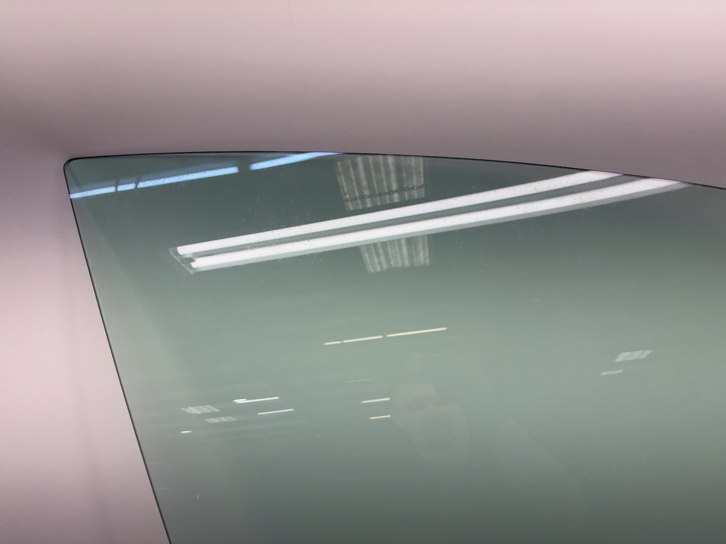 2018-2020 Tesla Model X Front Right Door Glass 1028823-00-J