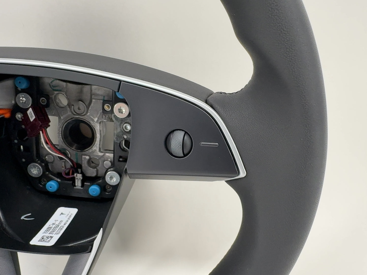 2025 Tesla Model 3 Highland Steering Wheel Pur Leather 1735339-00-G