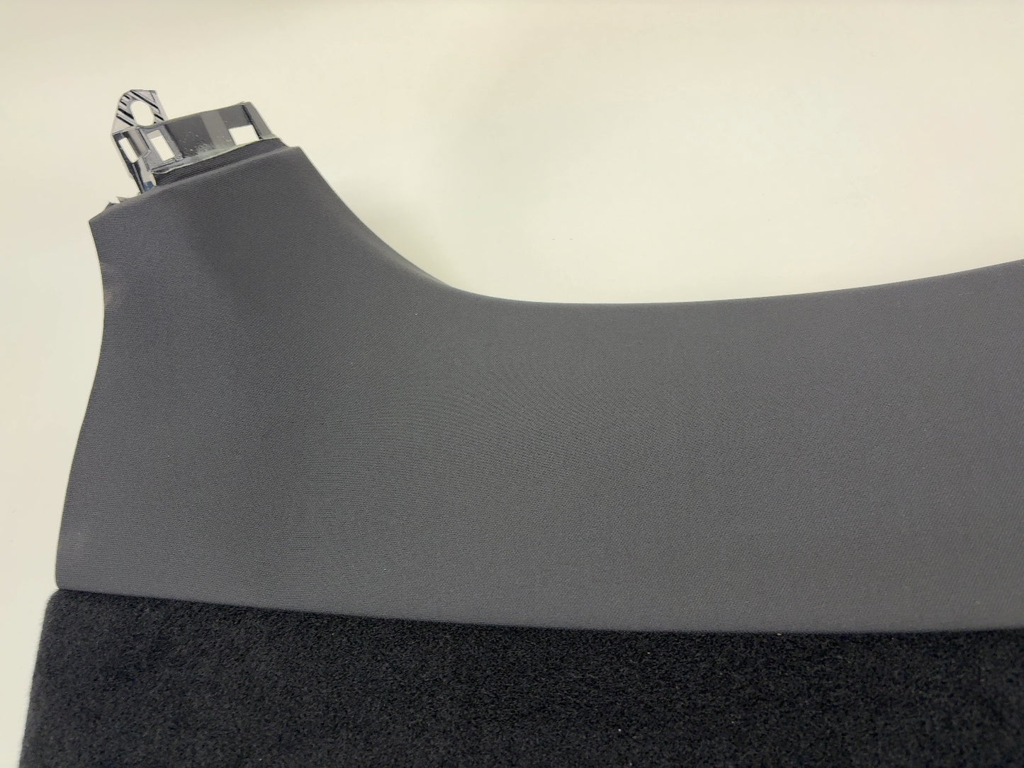 2026 Tesla Model Y Juniper Liftgate Lower Trim U 1935504-54-F
