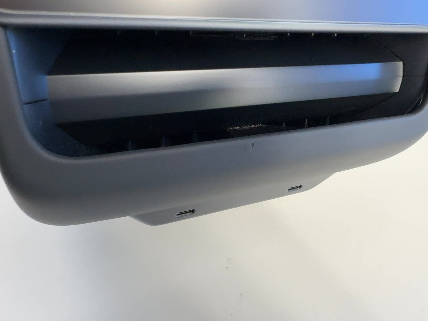 2026 Tesla Model Y Juniper Center Console 2101238-50-I