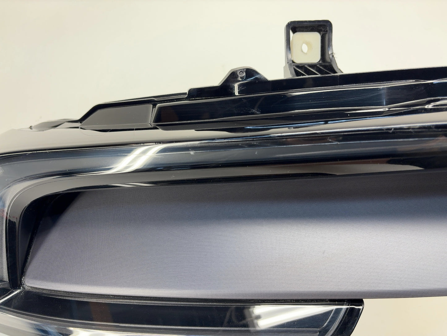2025 Tesla Model Y Juniper Liftgate Lamp Assembly 2004606-00-B