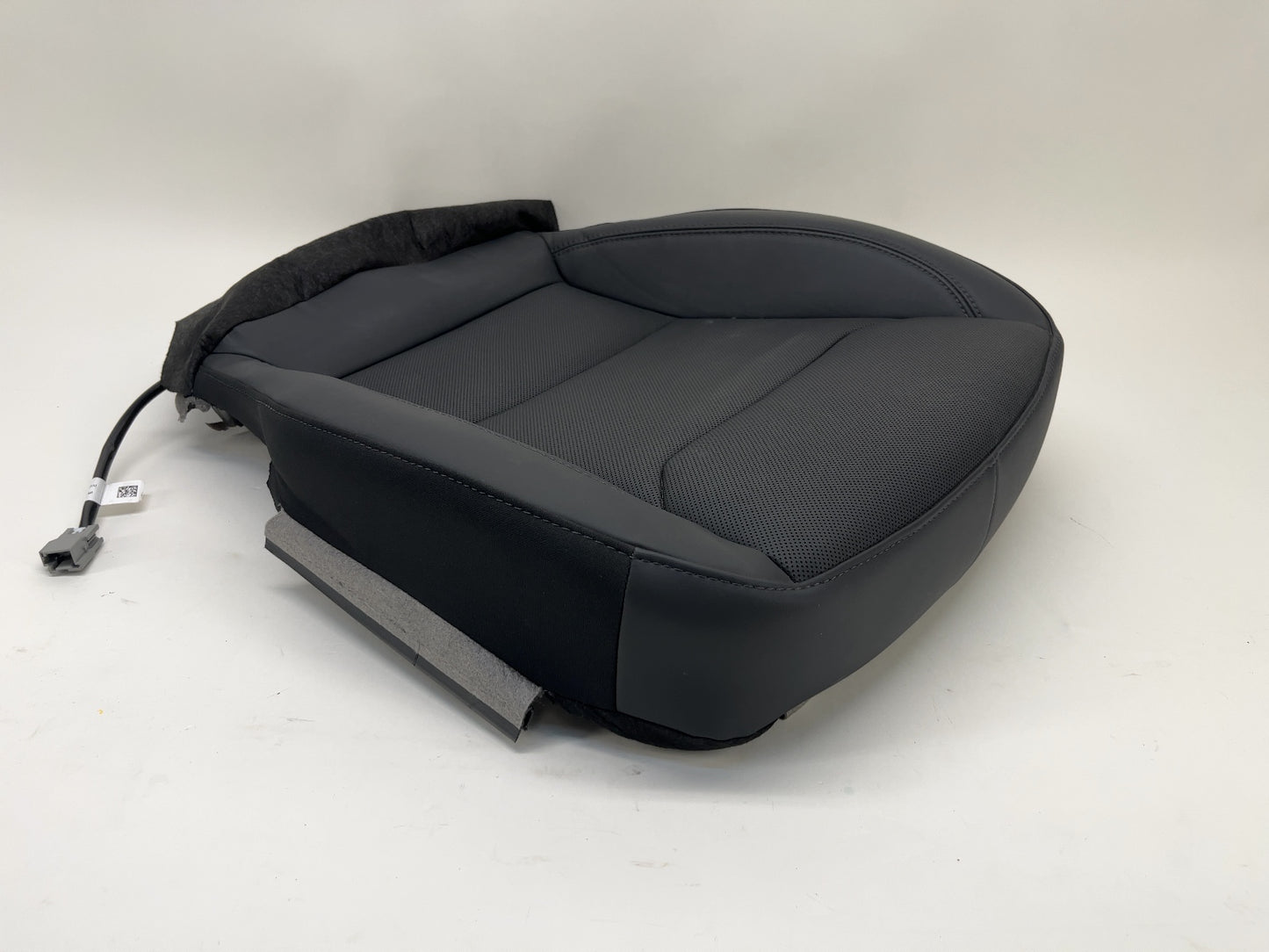 2025 Tesla Model Y Juniper Front Left Lower Seat Cushion 2048708-01-C