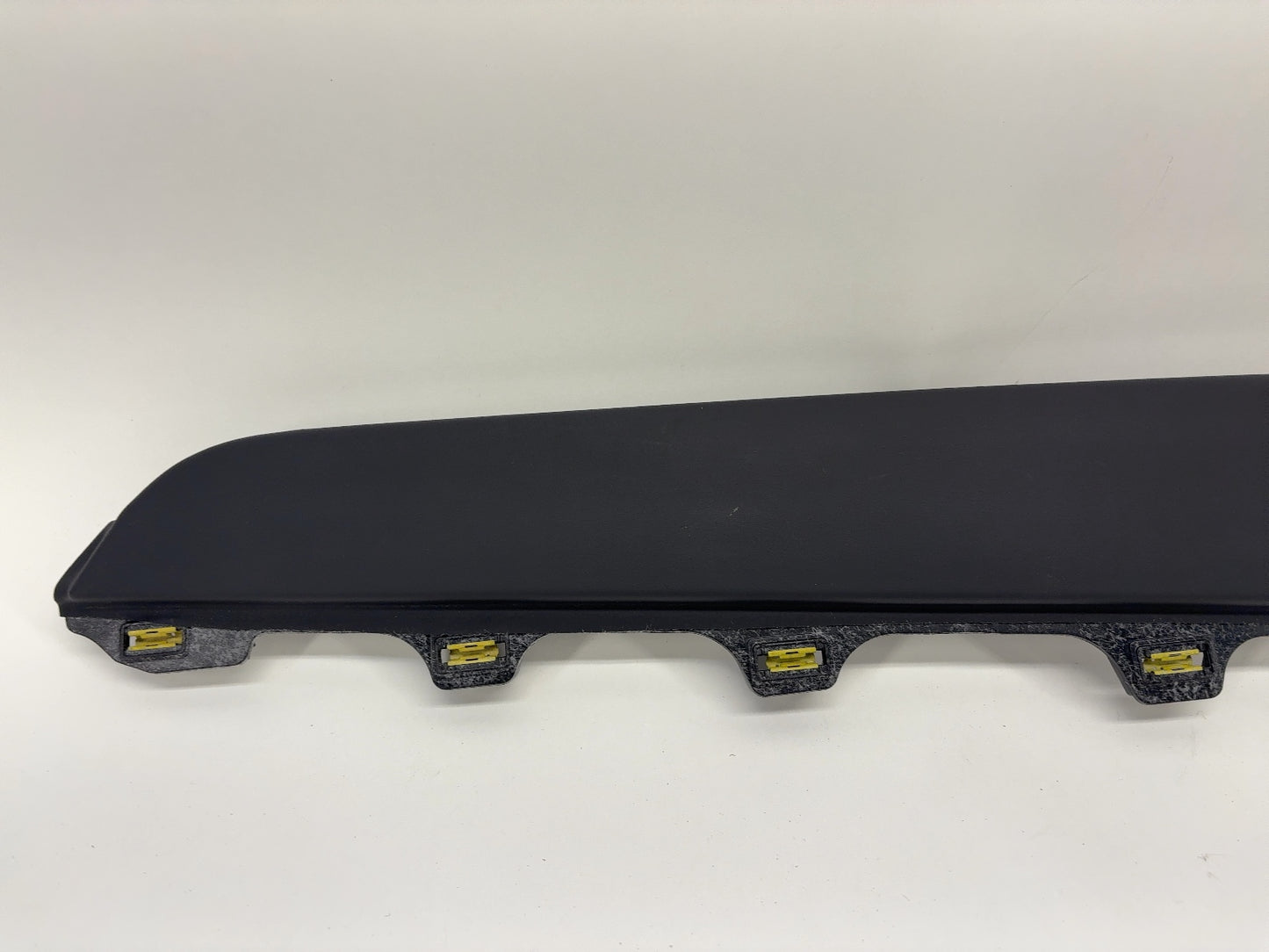 2025 Tesla Model 3 Highland Center Console Right Hockey Stick Trim 1714487-20-F