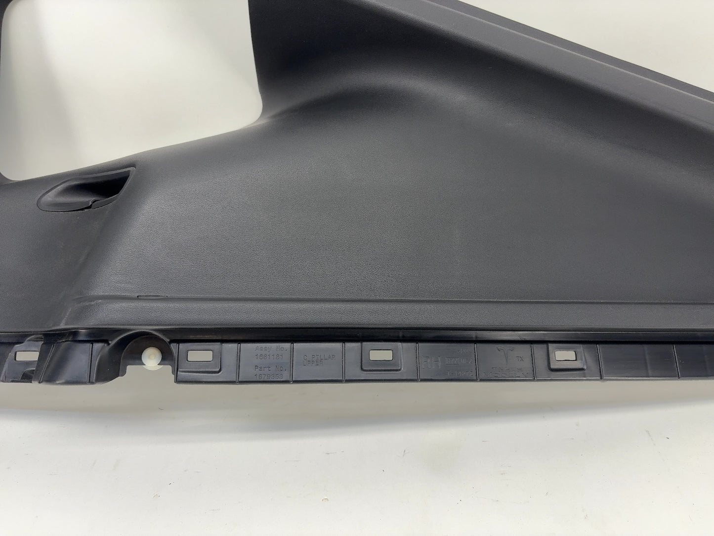 2023 Tesla Model Y Upper C Pillar Right 1661181-00-A