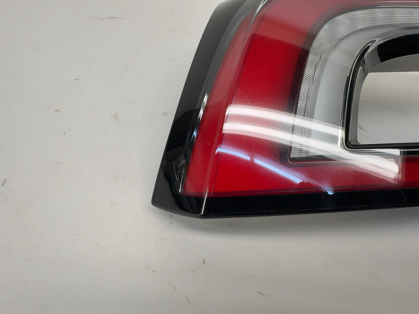 2024-2025 Tesla Model 3 Highland Tail Lamp Liftgate Trunk Left 1691498-00-F