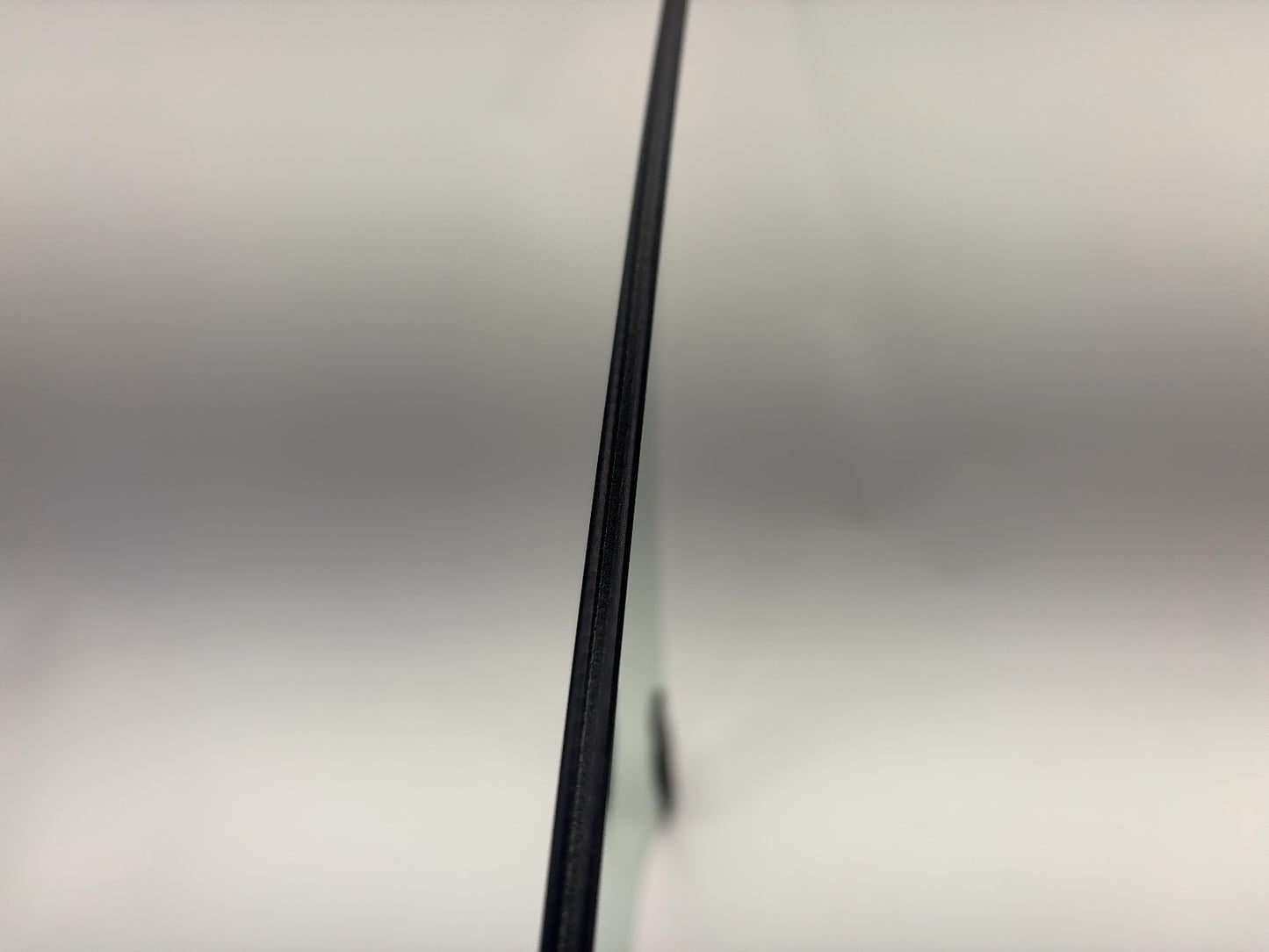 2021-2023 Tesla Model 3 Front Right Door Glass Laminated 1568569-00-C