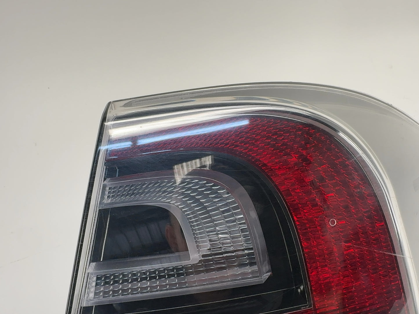 2015 Tesla Model S Right Tail Lamp 6005919-00-D