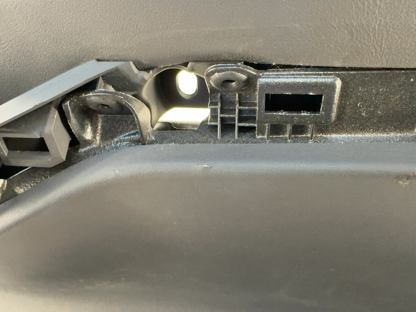 2018 Tesla Model X Front Right Door Panel Black 1055483-21-L