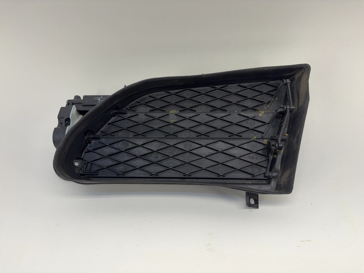 2013-2015 Tesla Model S Active Louvre Right 1007269-00-F
