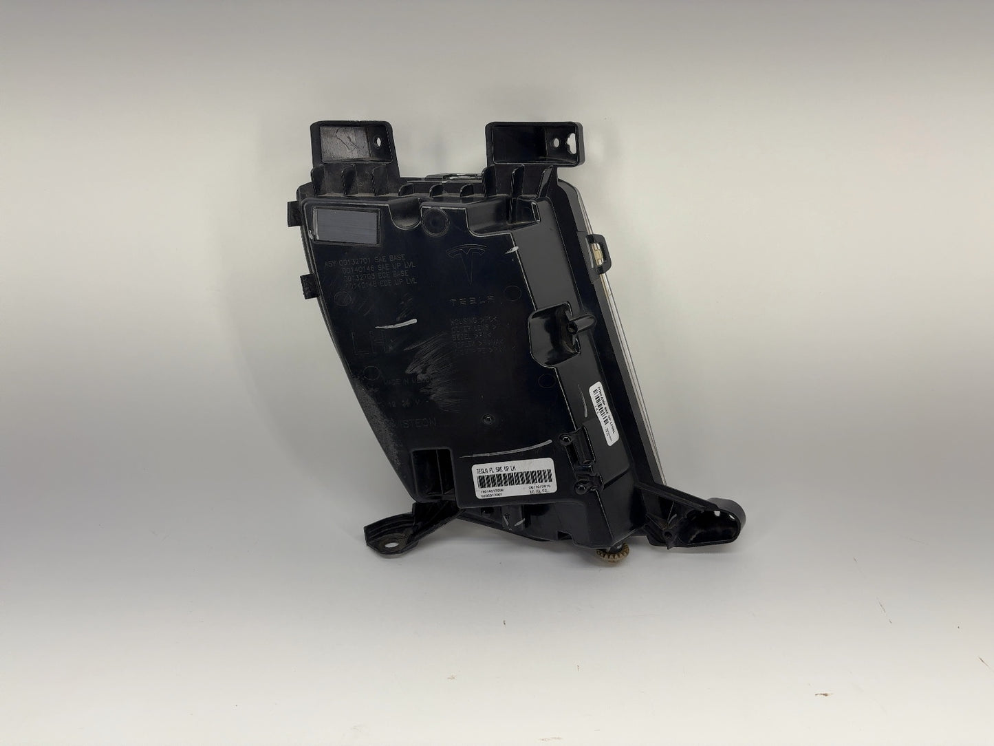 2015 Tesla Model S Front Fog Lamp Left 6005913-00-F