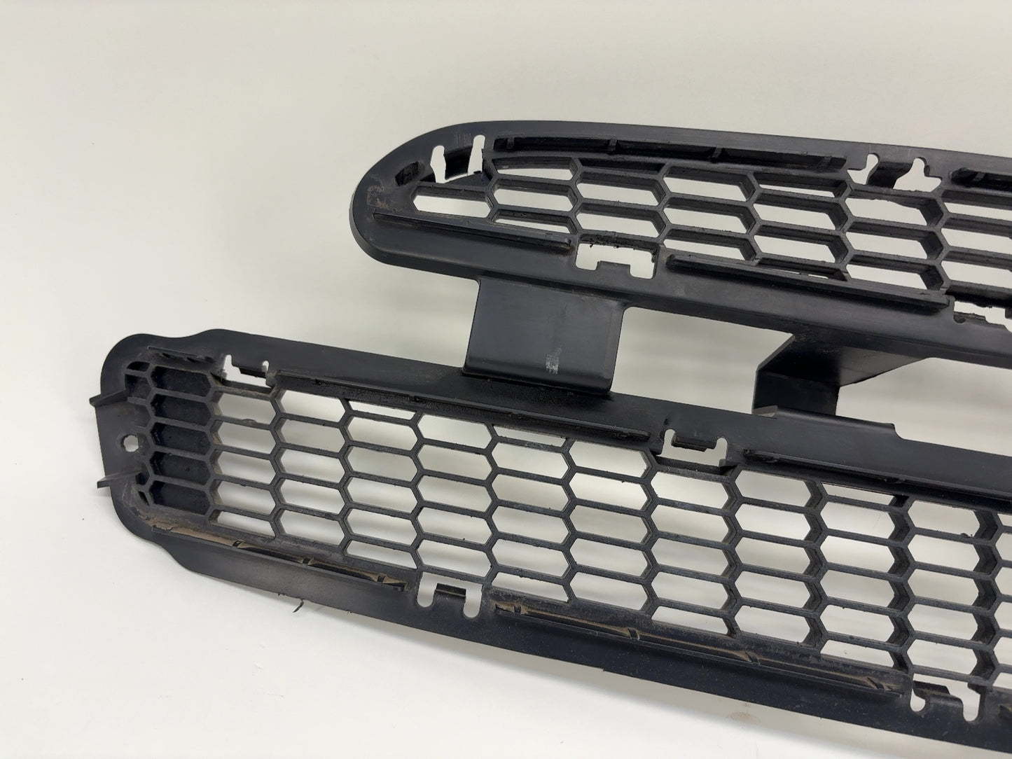 2014 Tesla Model S Front Bumper Grille 1038211-00-A