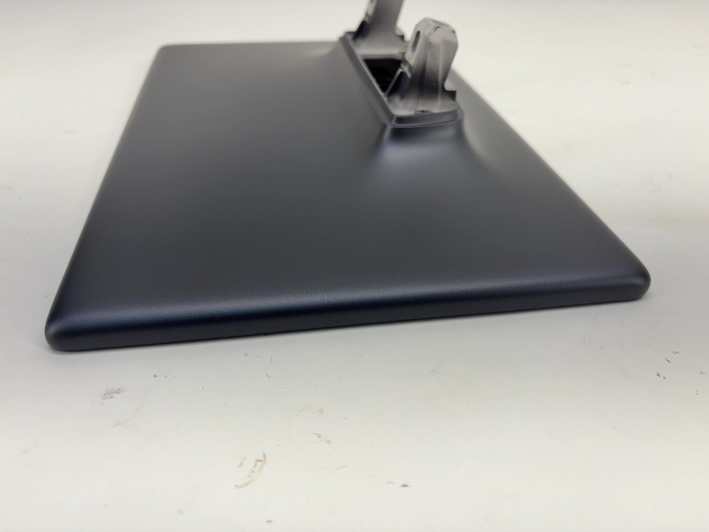 2024-2026 Tesla Model Y Juniper Center Display 1756566-00-D