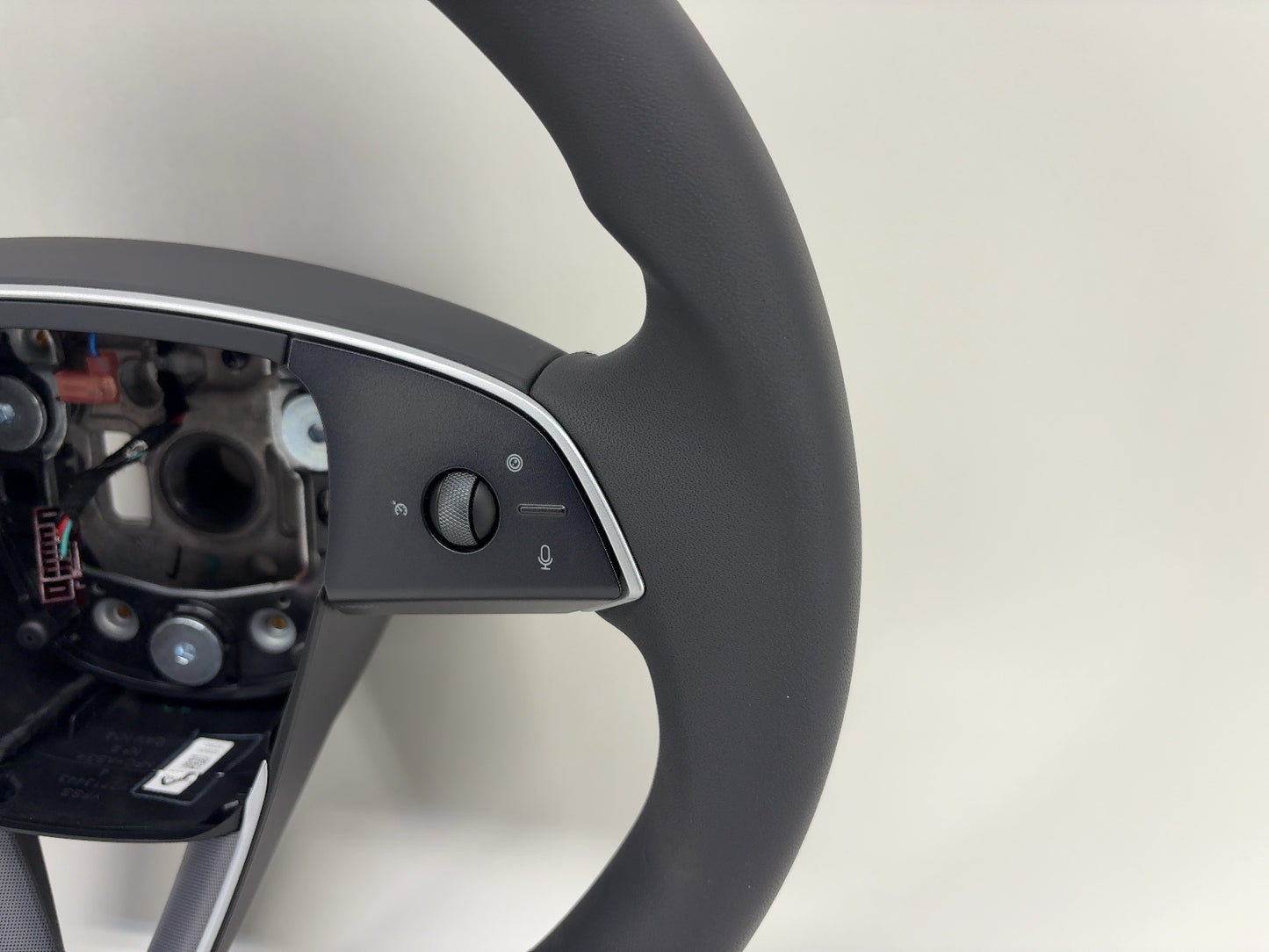 2026 Tesla Model Y Juniper Steering Wheel Pur Leather 2003660-00-G