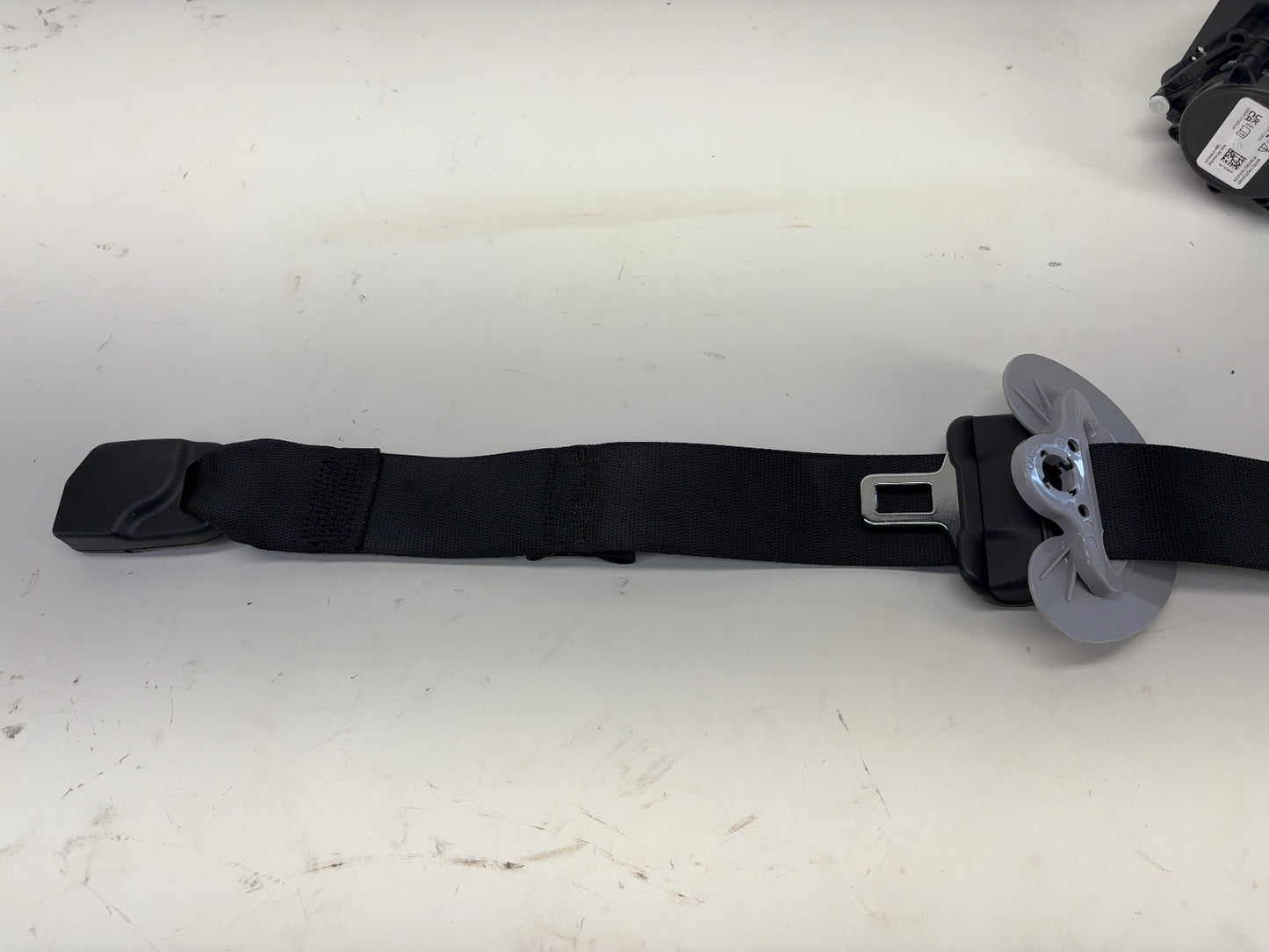 2026 Tesla Model Y Juniper First Row Right Seatbelt Without Pretensioner 3856706-N1-D