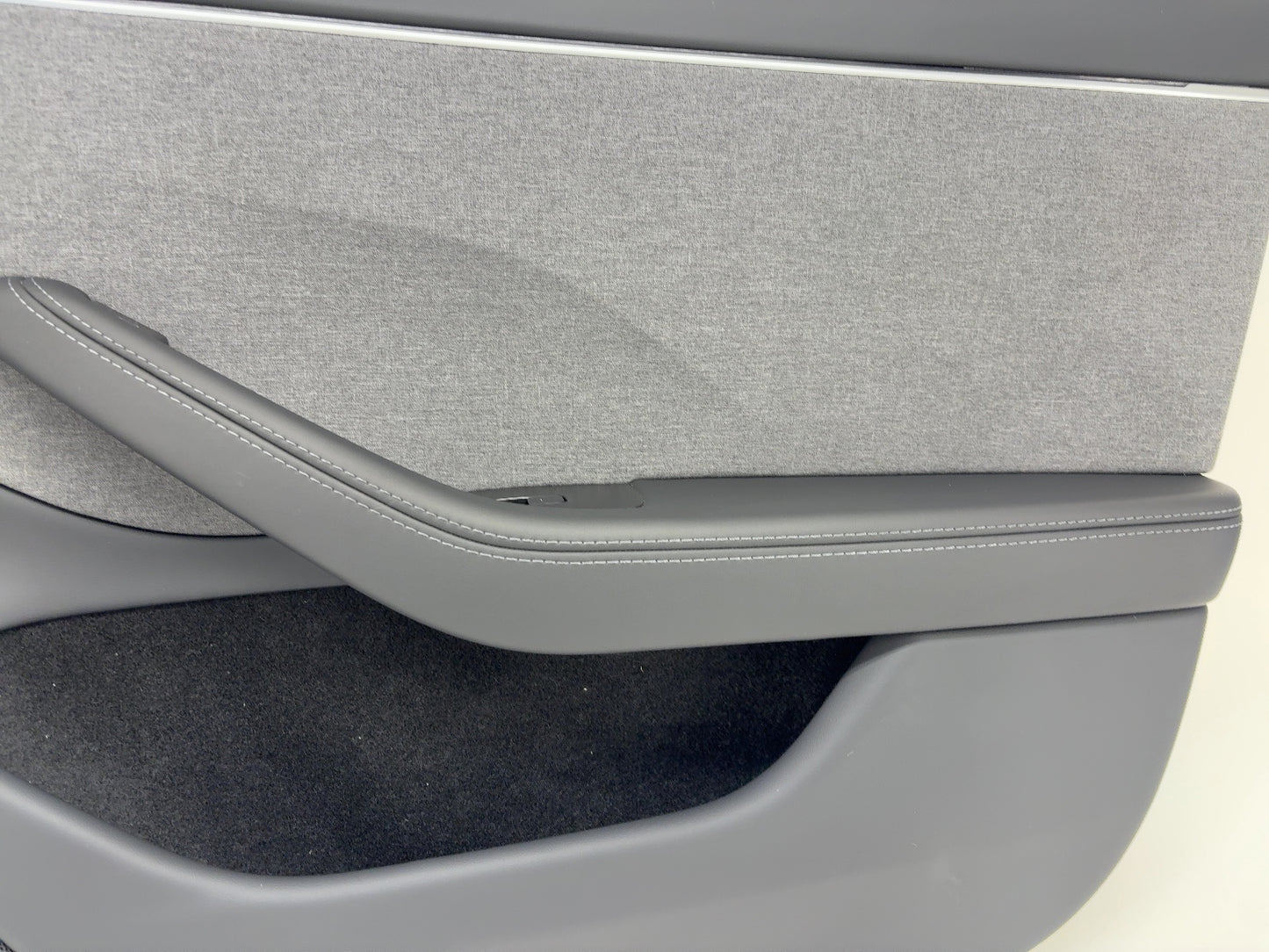 2025 Tesla Model 3 Highland Front Right Door Panel 1776740-20-E