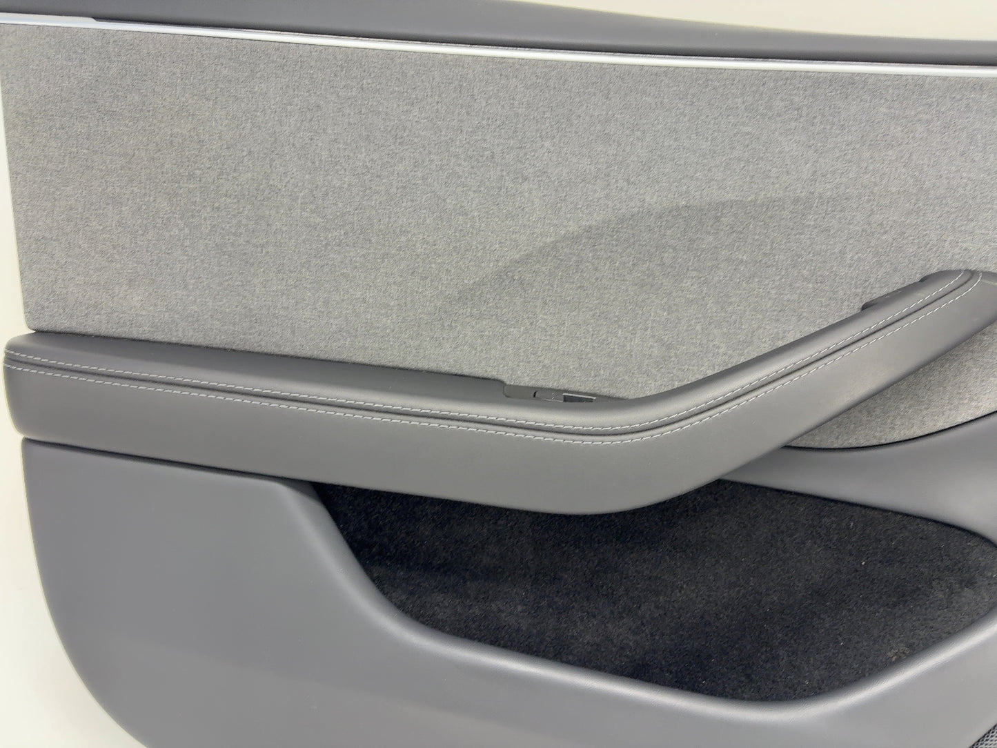 2025 Tesla Model 3 Highland Front Left Door Panel 1776730-20-E