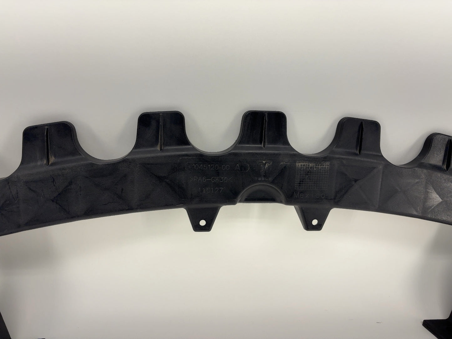 2015 Tesla Model S Ankle Catcher 1045120-00-A