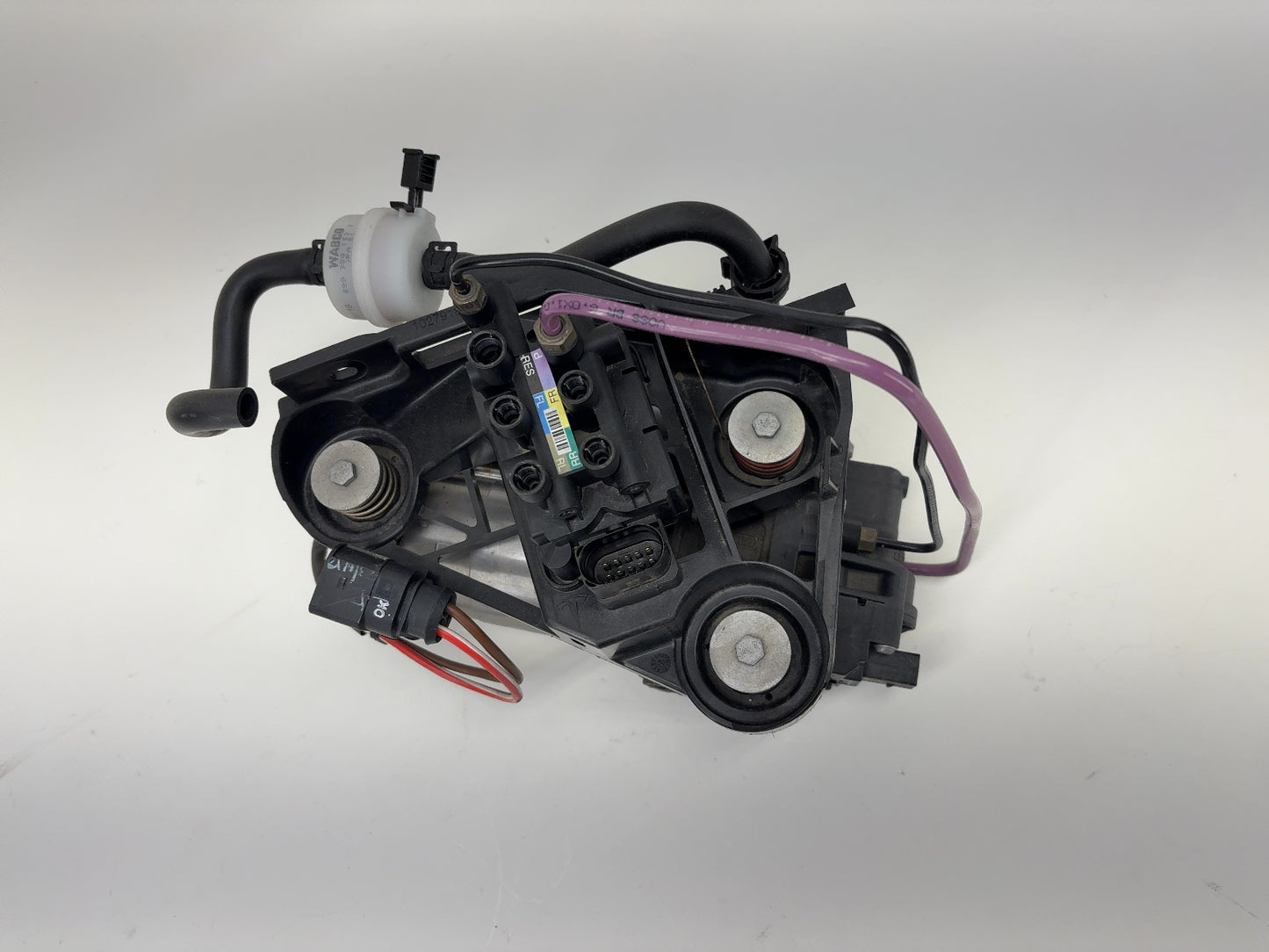 2019-2021 Tesla Model X Air Compressor Assembly 1027911-00-H