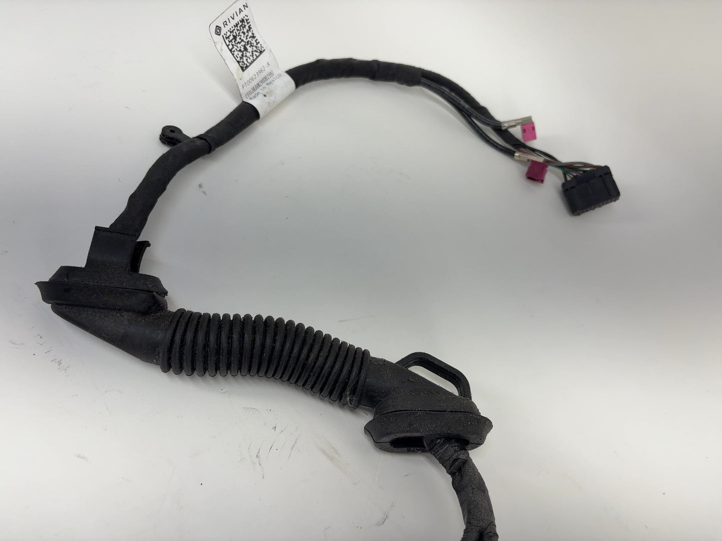 2023 Rivian R1S Liftgate Lower Harness PT00623962-A