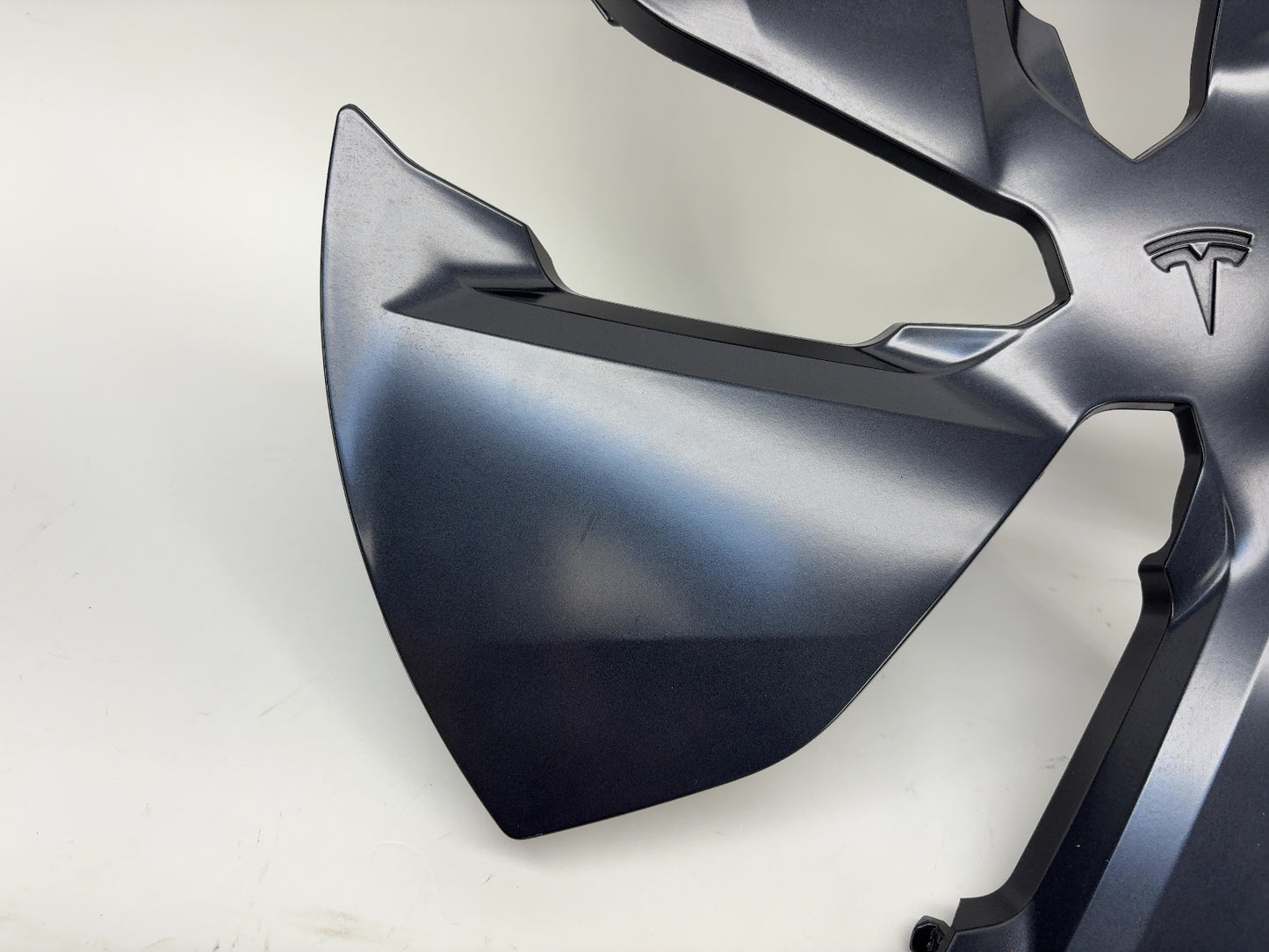 2026 Tesla Model Y Juniper Crossflow Wheel Cover Note* 2188231-00-D