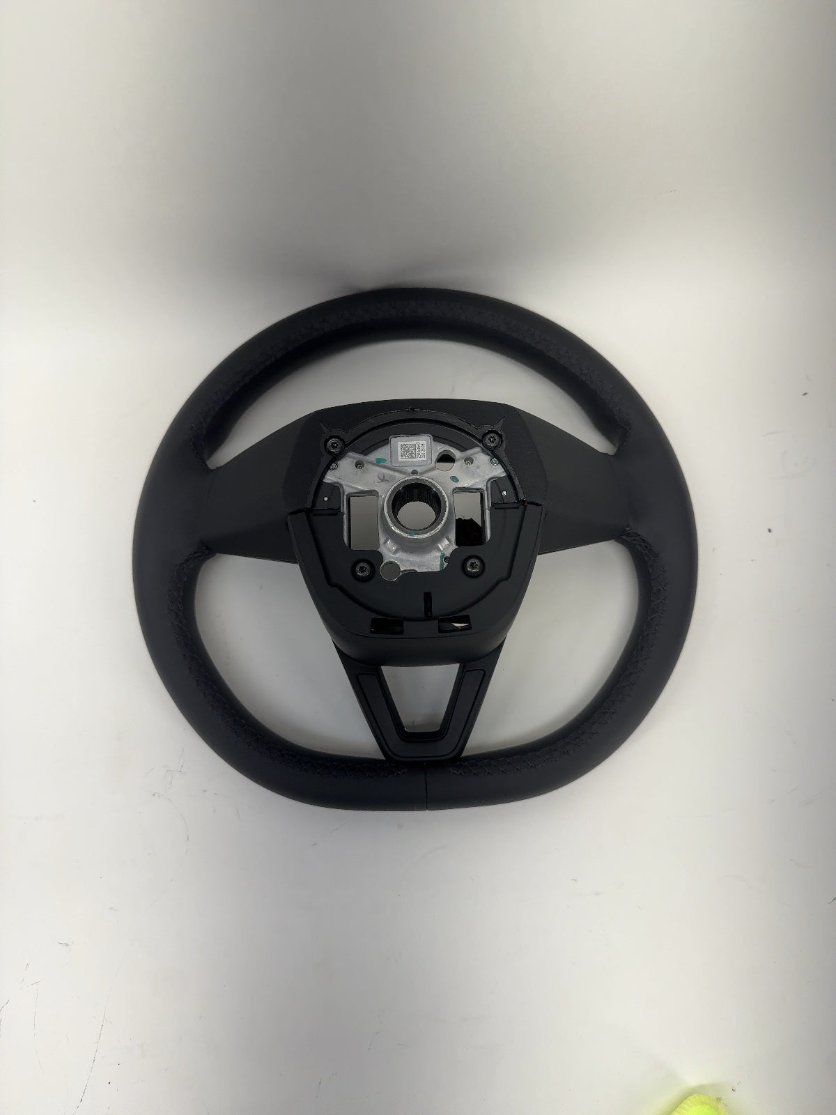 2025 Tesla Model 3 Highland Steering Wheel Pur Leather 1735339-00-G