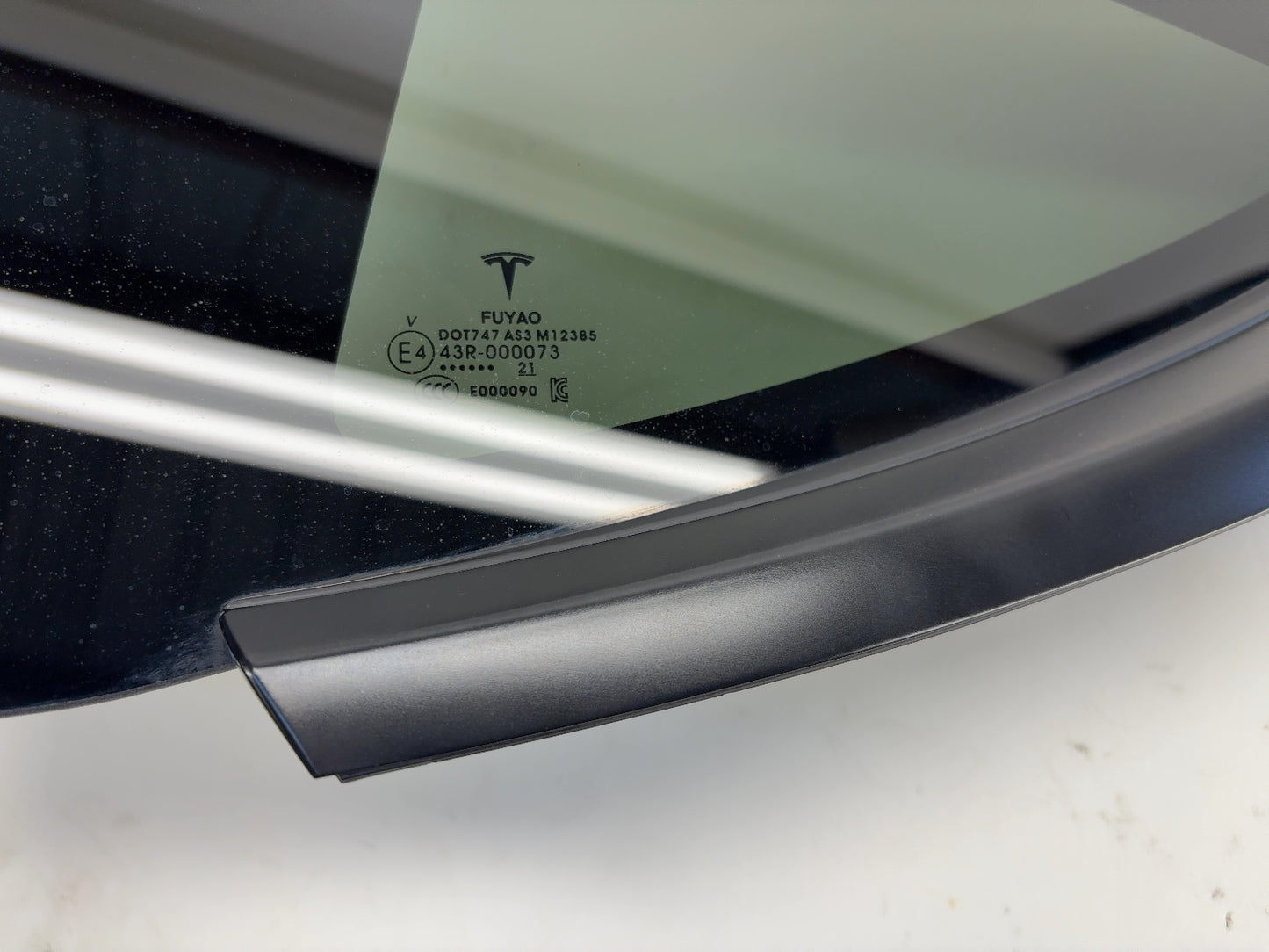 2021-2023 Tesla Model Y Left Quarter Glass 1495740-00-E