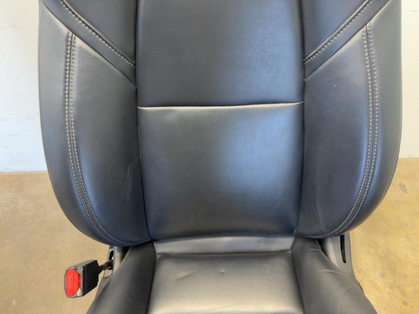 2018 Tesla Model 3 Front Left Seat Assembly 7654322-01-B