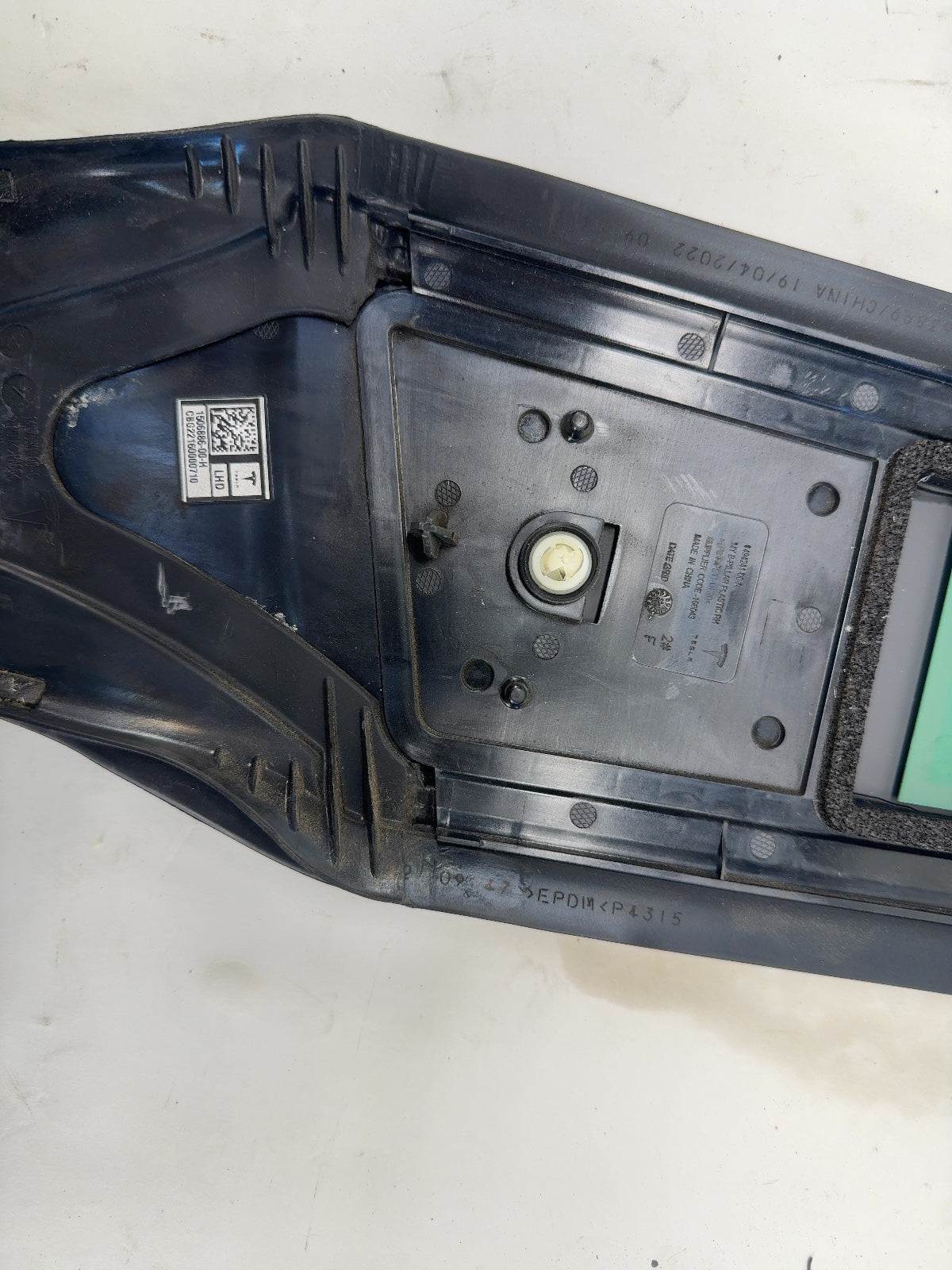 2021-2023 Tesla Model Y B Pillar Glass W Camera Right 1506886-00-H