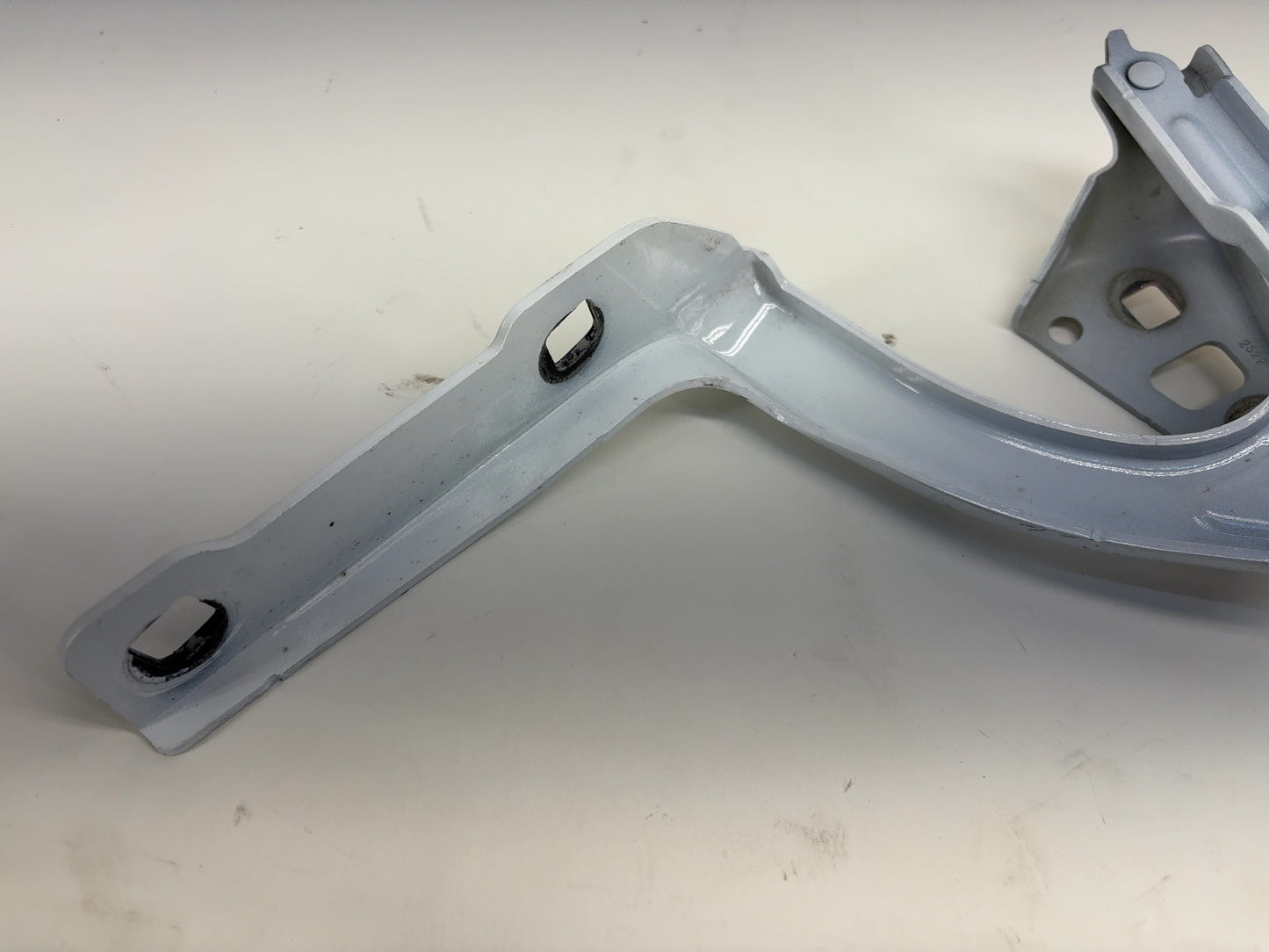 2023 Tesla Model Y Hood Hinge Right 1496268-00-C