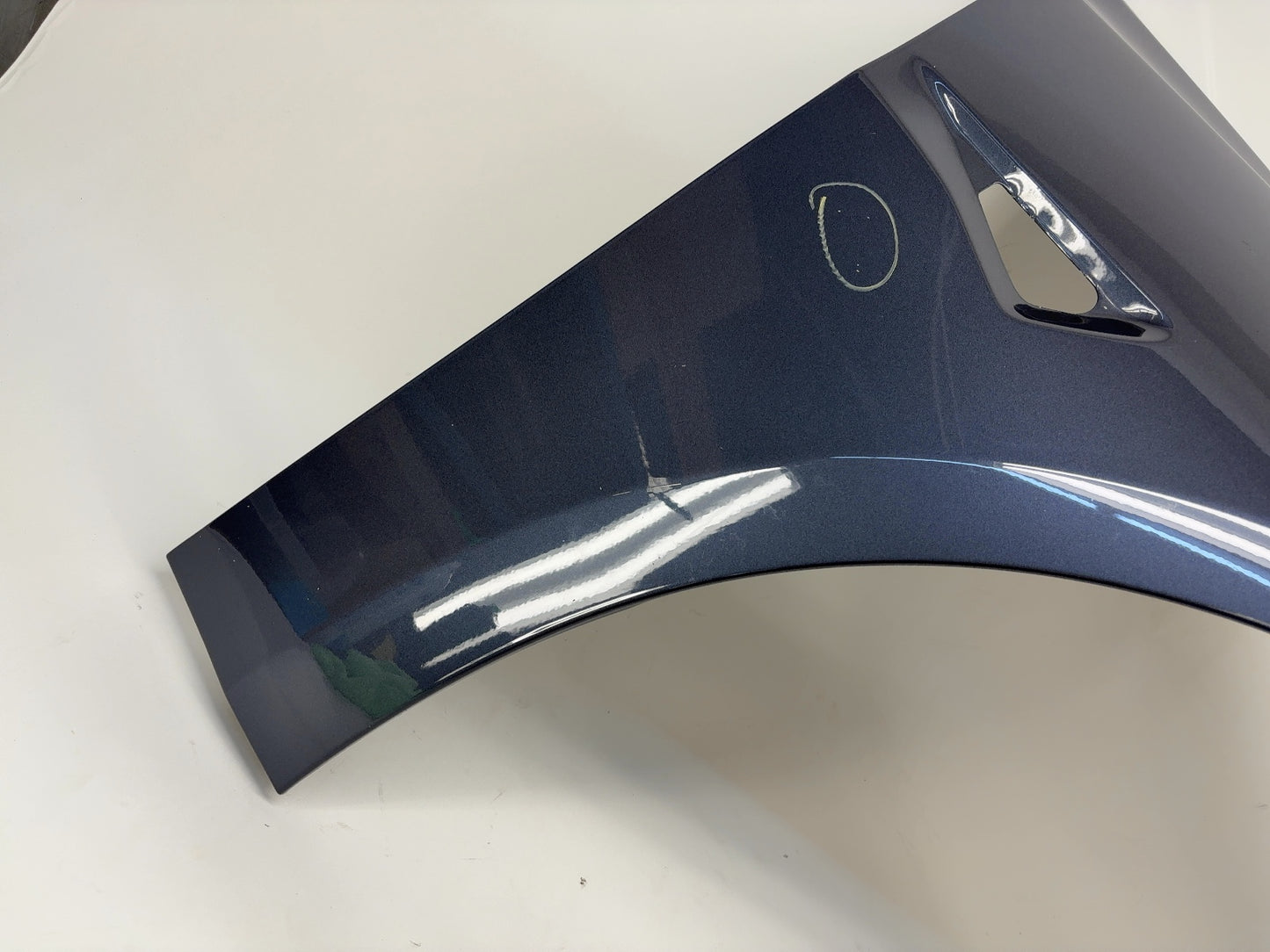 2018-2023 Tesla Model 3 Right Fender 1081400-E0-D