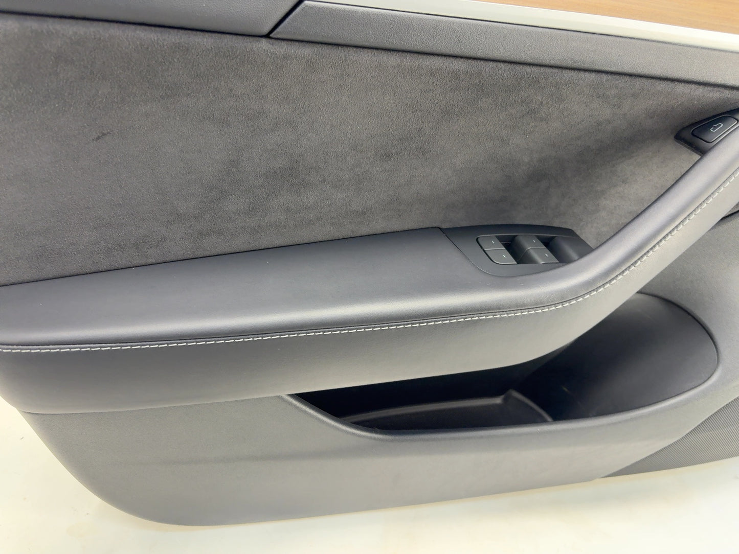 2023 Tesla Model 3 Front Left Door Panel 1761294-01-C