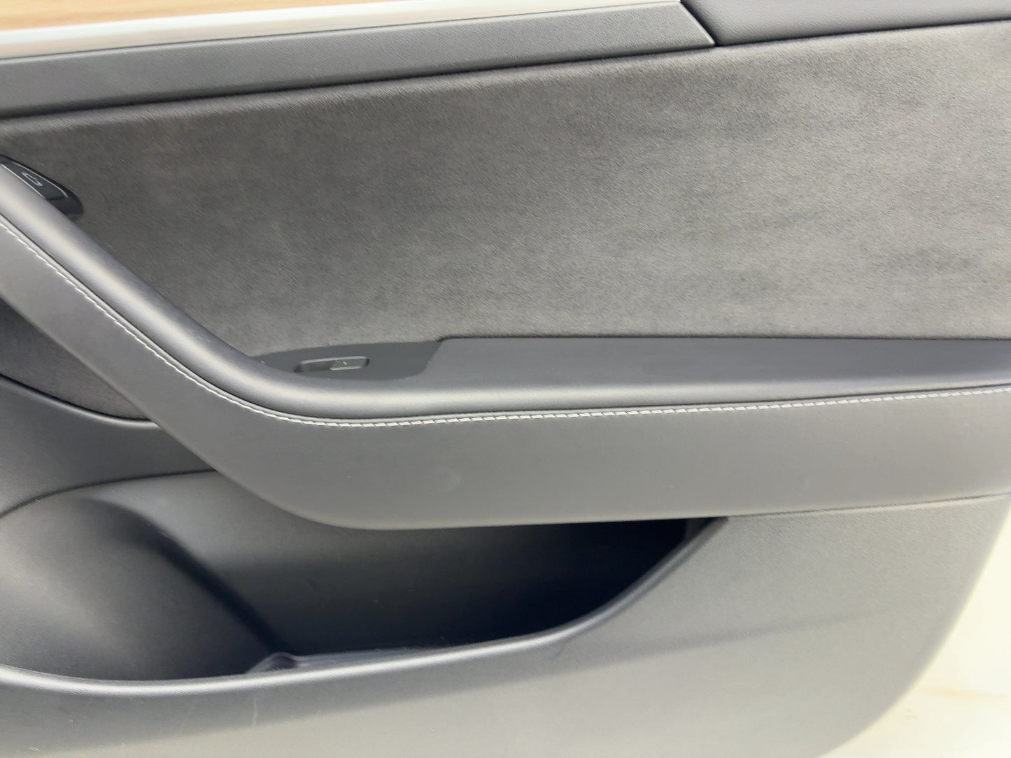 2023 Tesla Model 3 Front Right Door Panel 1761296-01-C